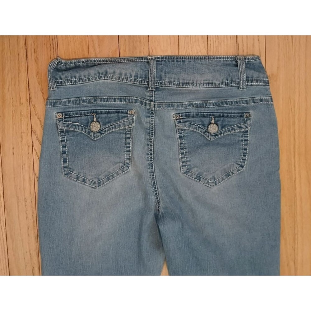 Women's Denim Jeans Button Back Pockets Wide Leg 31 Inch Waist - Picture 4 of 7